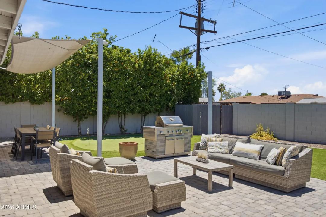 Real Estate Picture 30