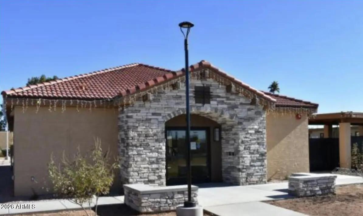 Real Estate Picture 24