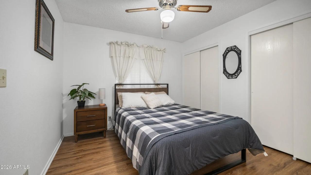 Real Estate Picture 17