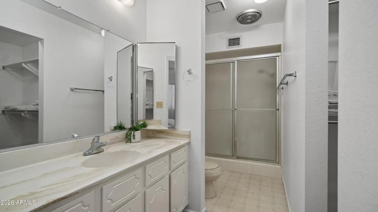 Real Estate Picture 15