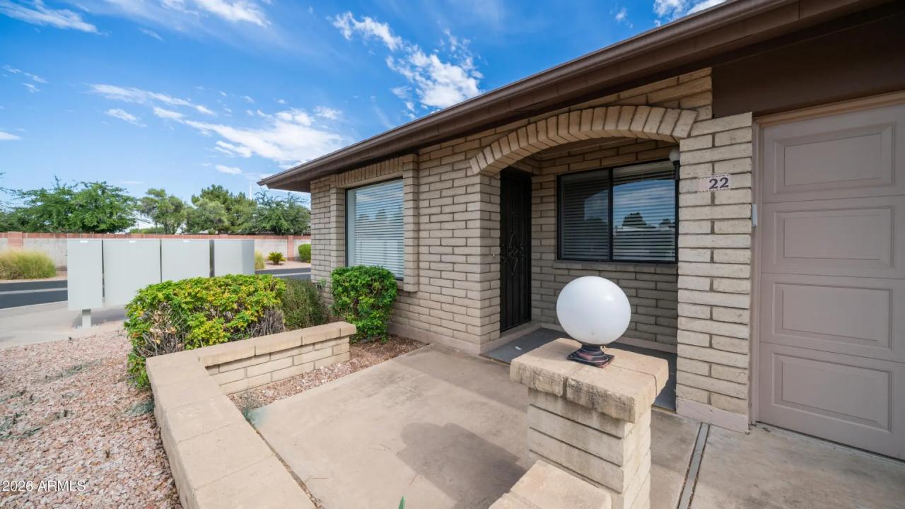 Real Estate Picture 5