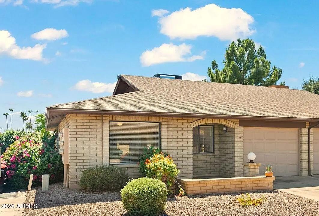 Real Estate Picture 4