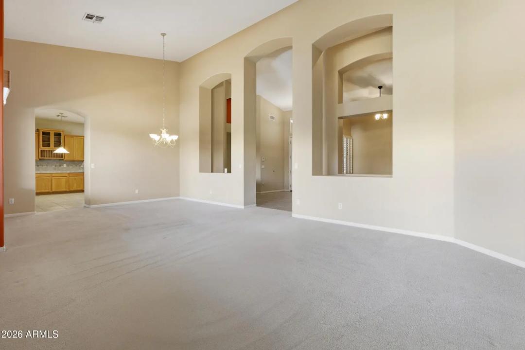 Real Estate Picture 12