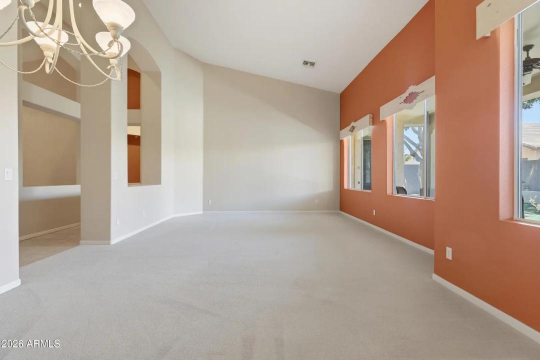 Real Estate Picture 13