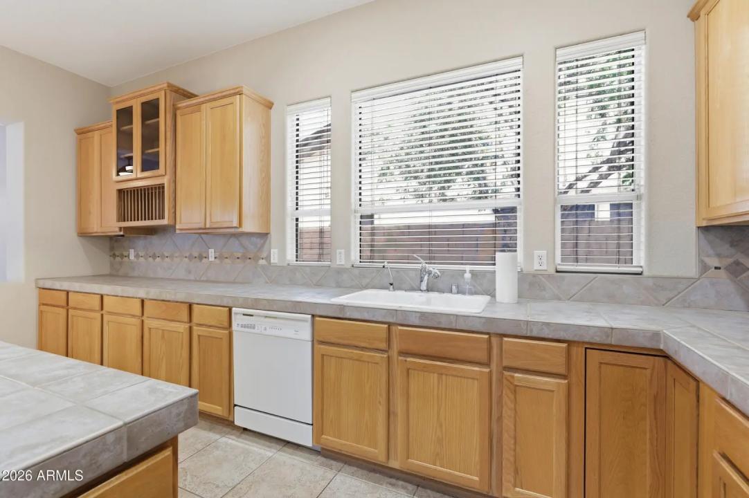 Real Estate Picture 21