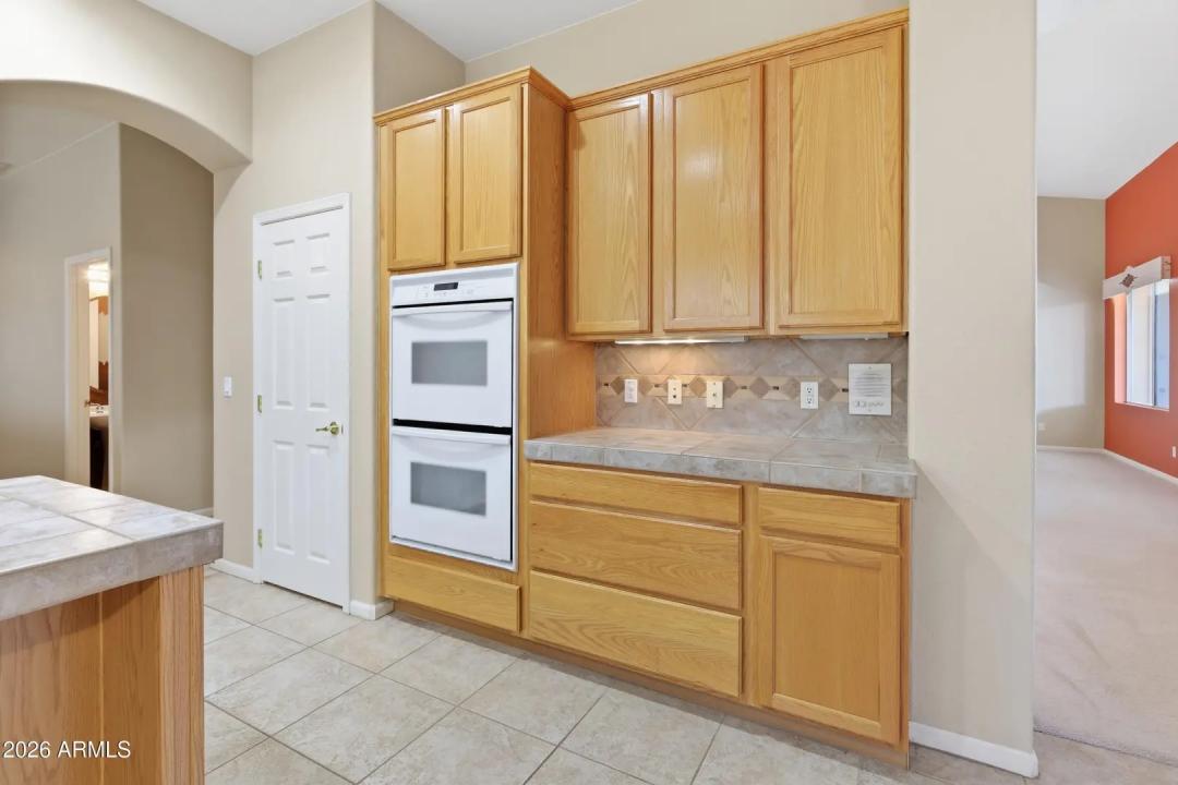 Real Estate Picture 22