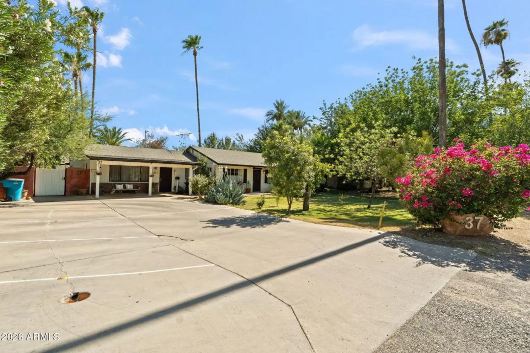 Real Estate Picture 1