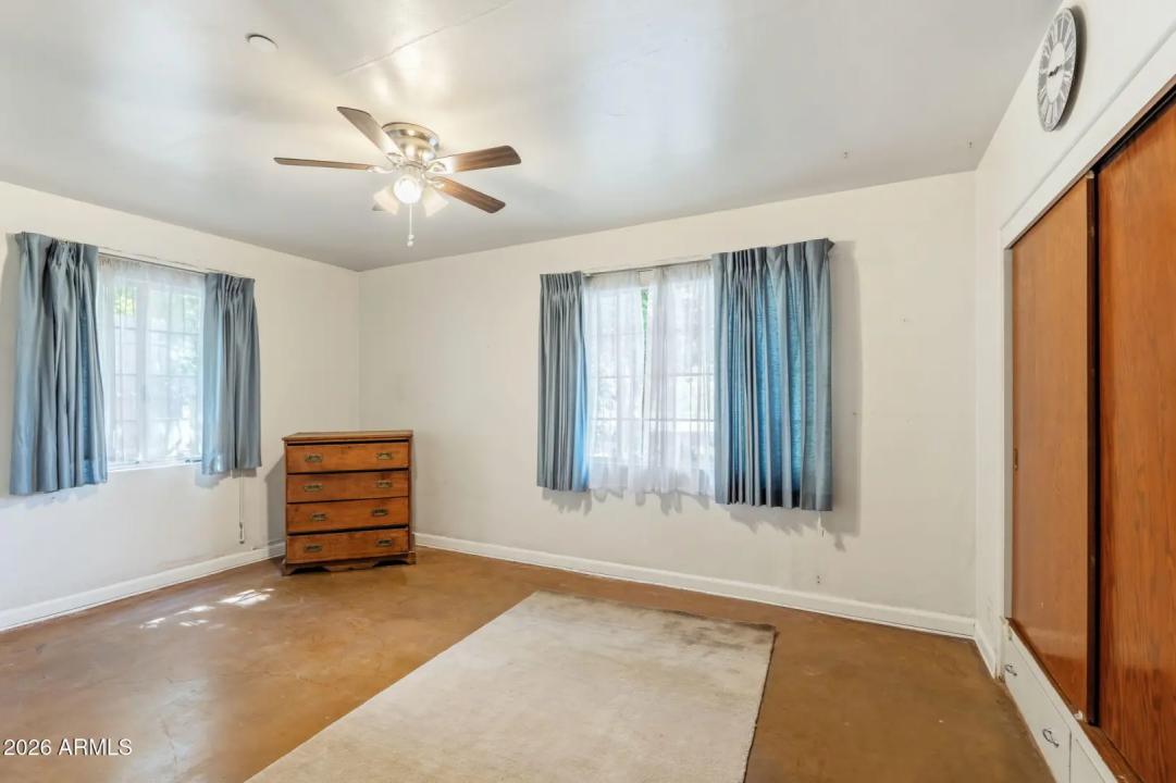 Real Estate Picture 20