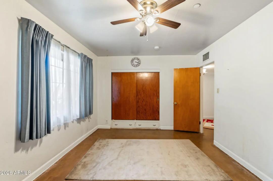 Real Estate Picture 21