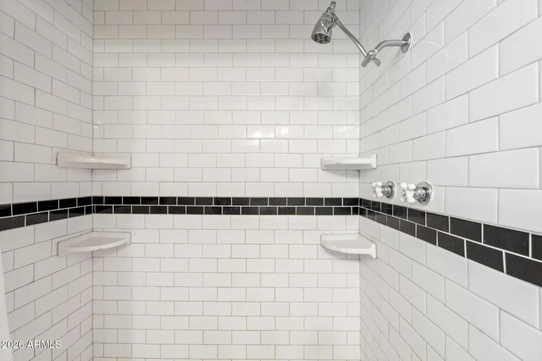 Real Estate Picture 29
