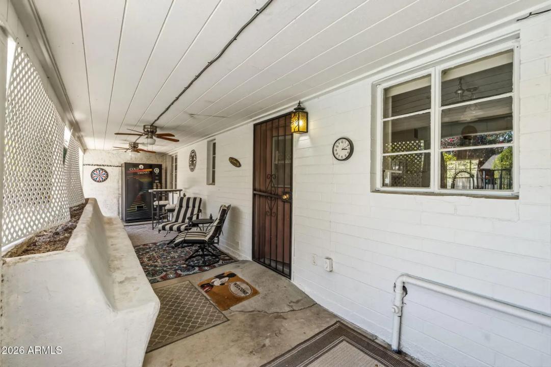 Real Estate Picture 30