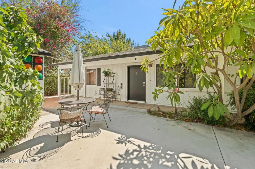 Real Estate Picture 33