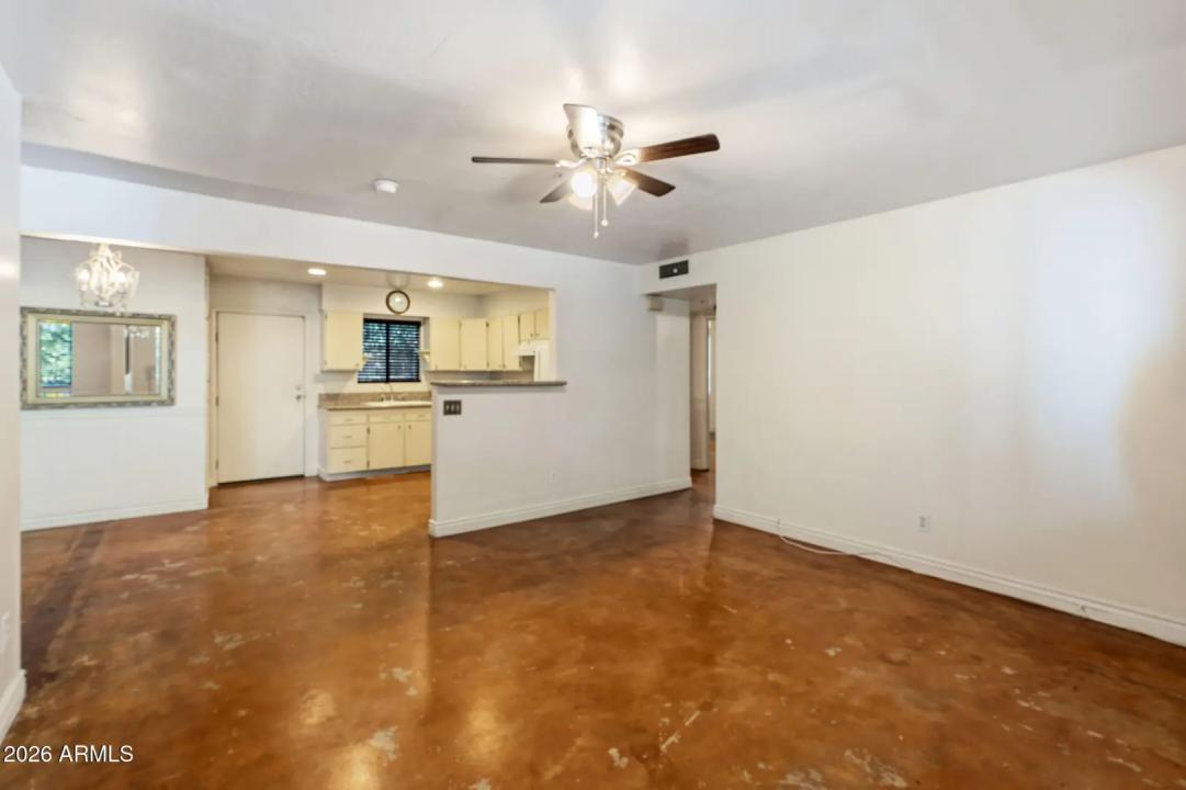 Real Estate Picture 37