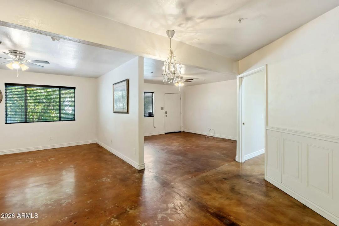 Real Estate Picture 40