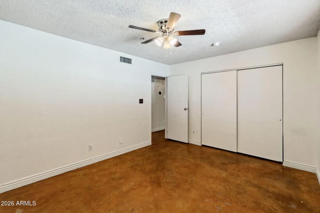 Real Estate Picture 44