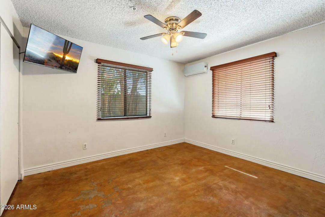 Real Estate Picture 46