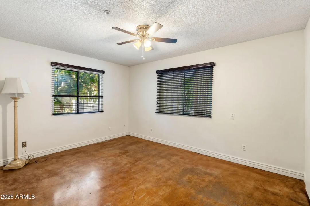 Real Estate Picture 50