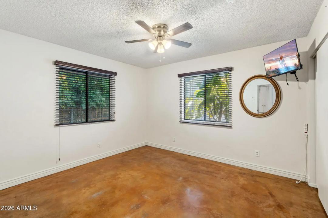 Real Estate Picture 52