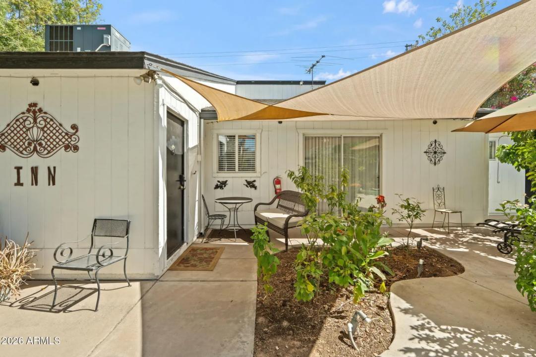 Real Estate Picture 60