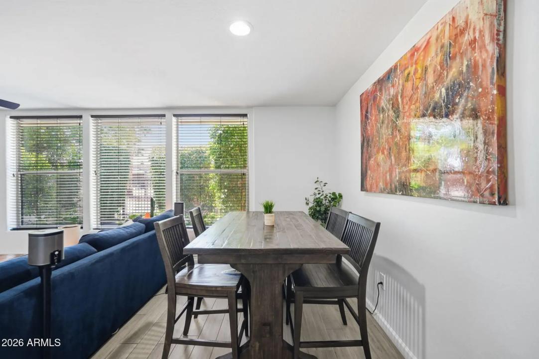 Real Estate Picture 10