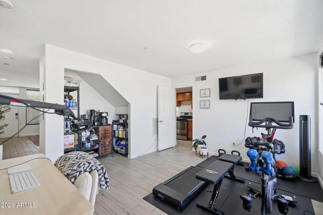 Real Estate Picture 13