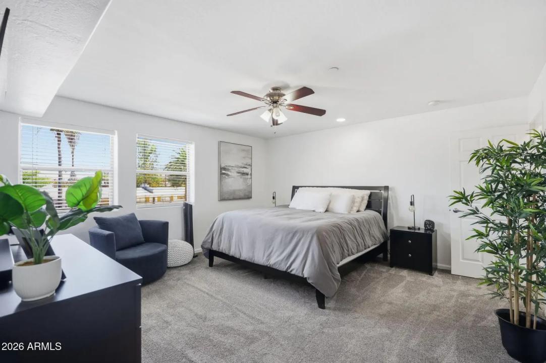 Real Estate Picture 16