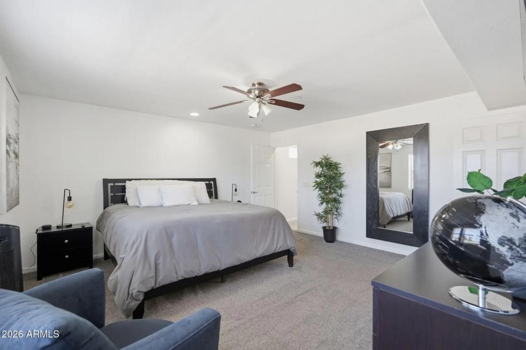 Real Estate Picture 17