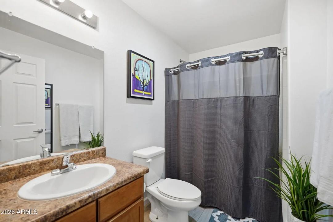 Real Estate Picture 14