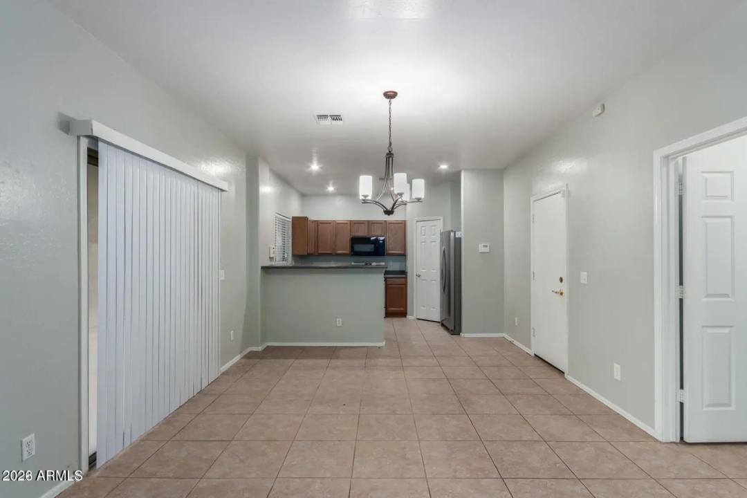 Real Estate Picture 7