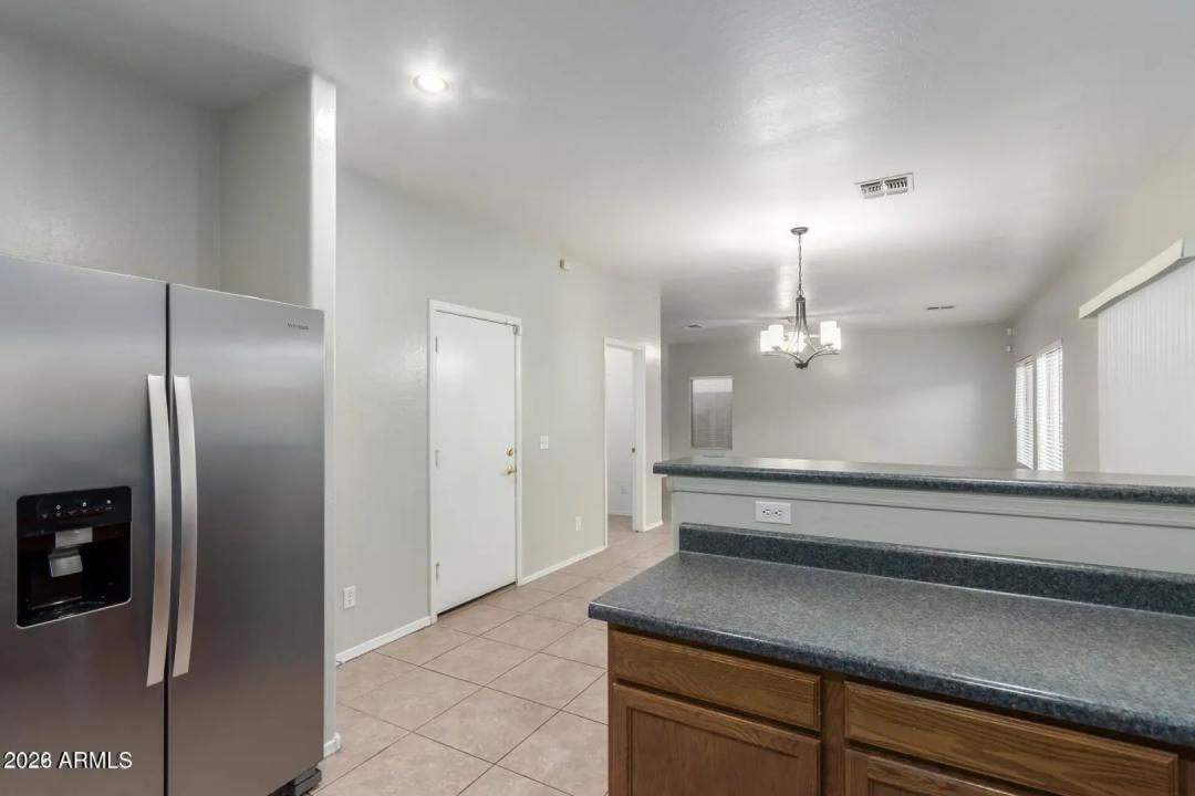 Real Estate Picture 11