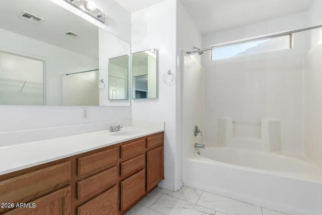 Real Estate Picture 20