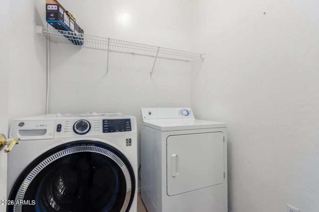 Real Estate Picture 25