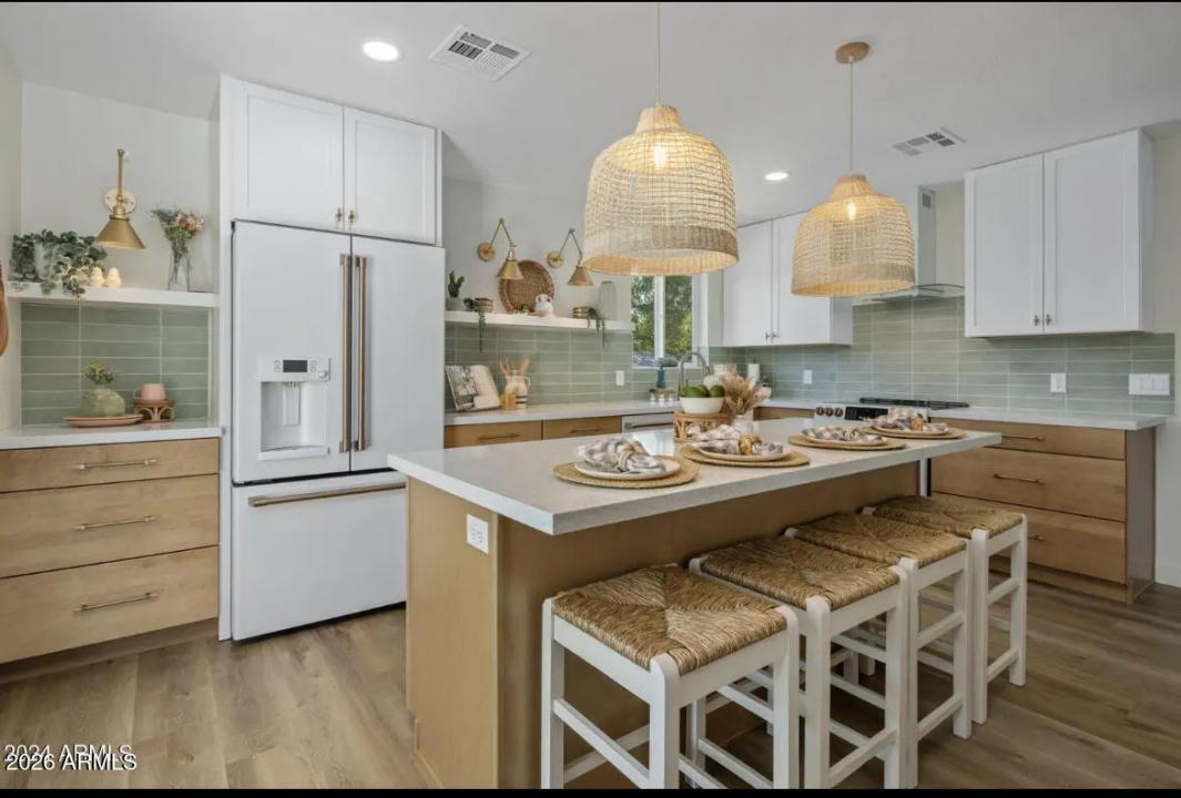 Real Estate Picture 2