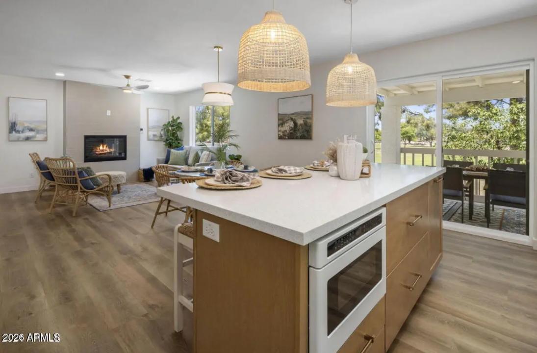 Real Estate Picture 10