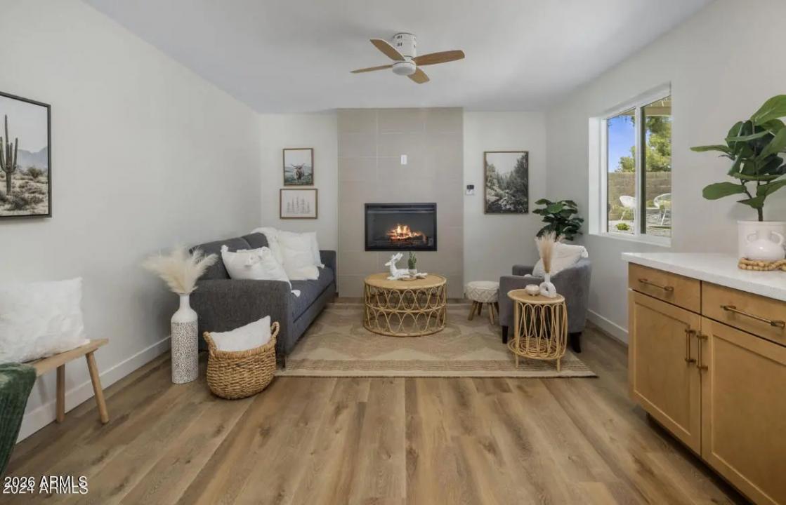 Real Estate Picture 17