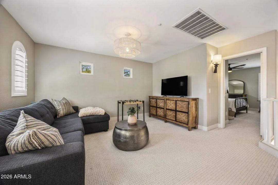 Real Estate Picture 19