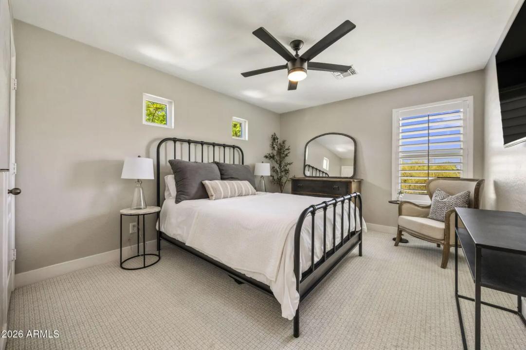 Real Estate Picture 21