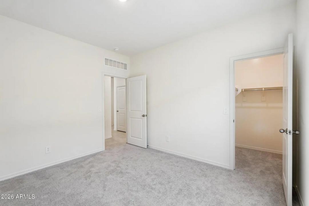 Real Estate Picture 24