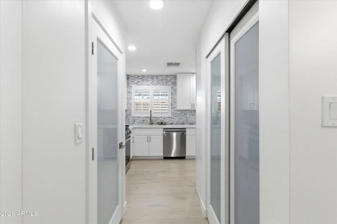 Real Estate Picture 7