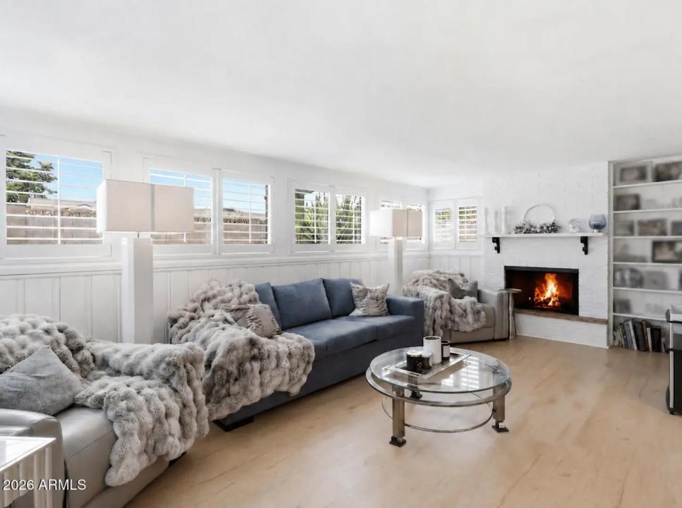 Real Estate Picture 18