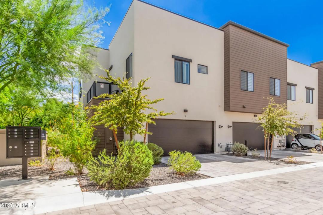 2645 E OSBORN Road 1 Phoenix AZ 85016