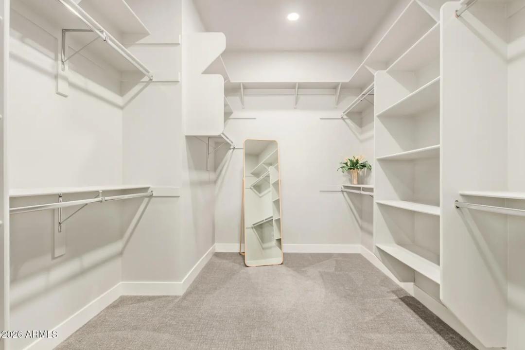 Real Estate Picture 19