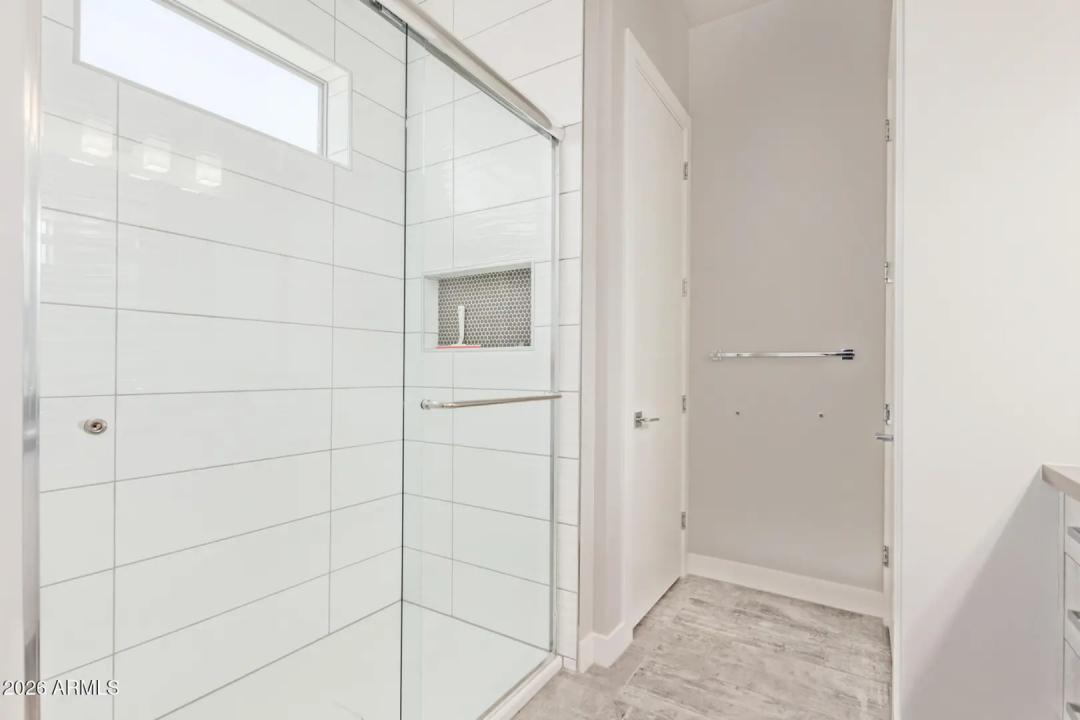 Real Estate Picture 22