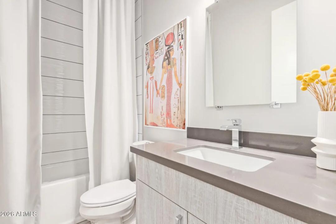 Real Estate Picture 26