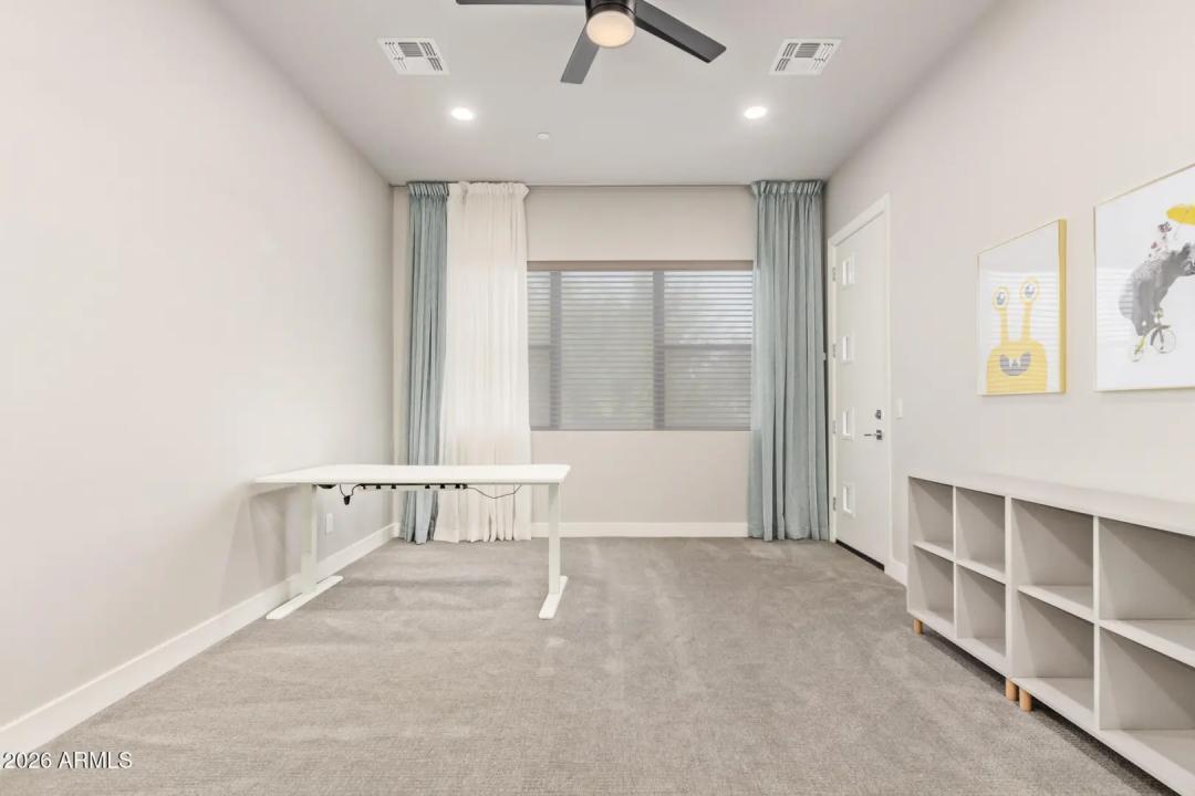 Real Estate Picture 28