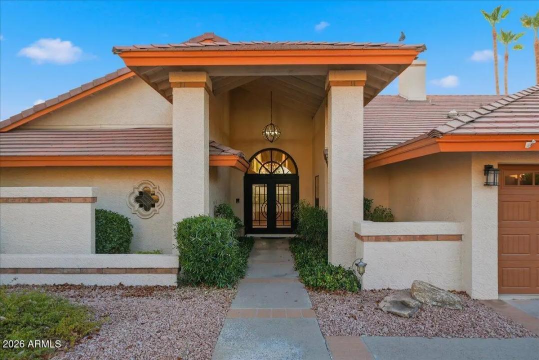 Real Estate Picture 16