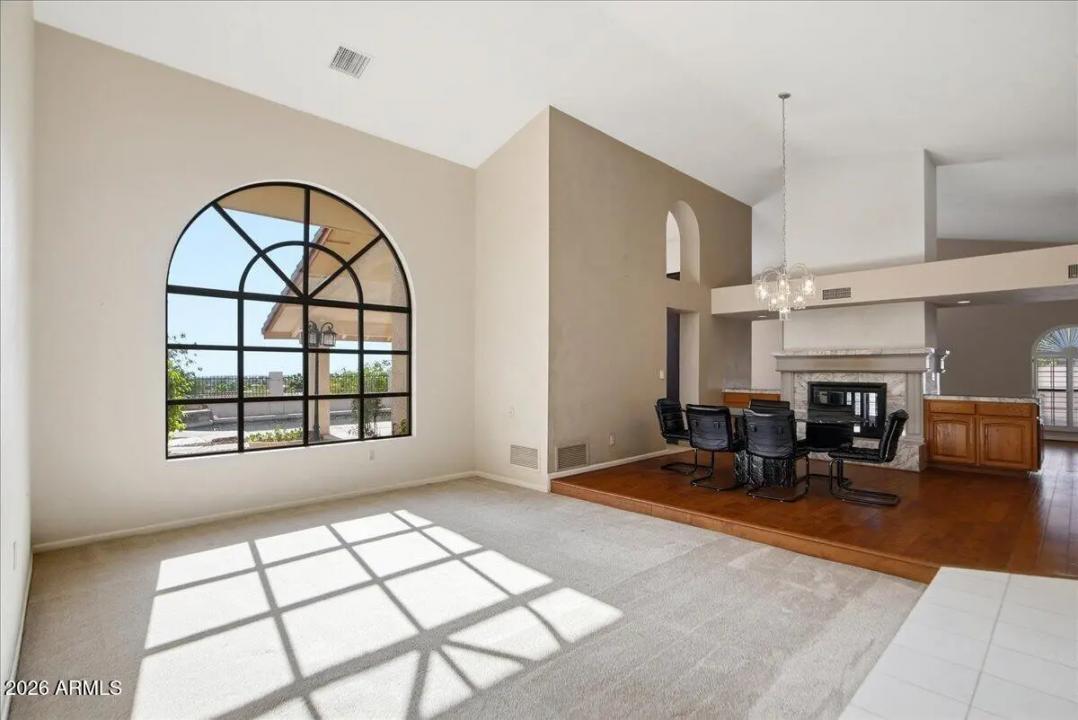 Real Estate Picture 23