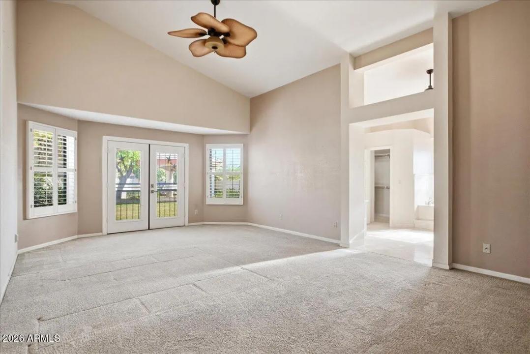 Real Estate Picture 9