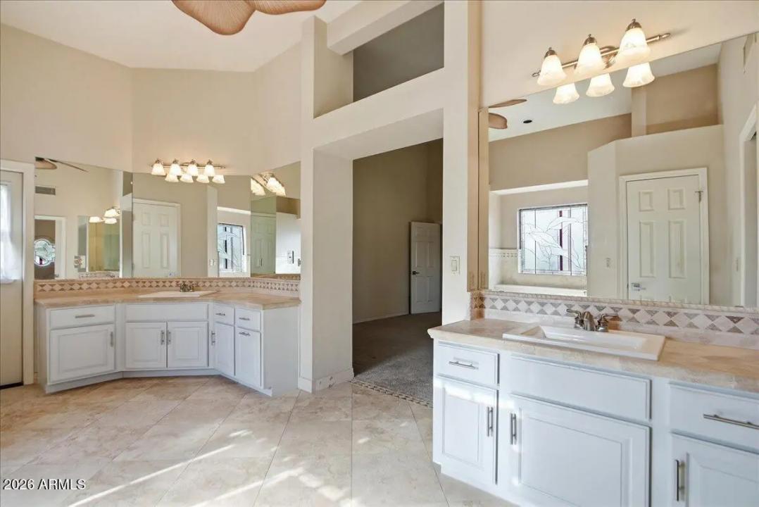 Real Estate Picture 44