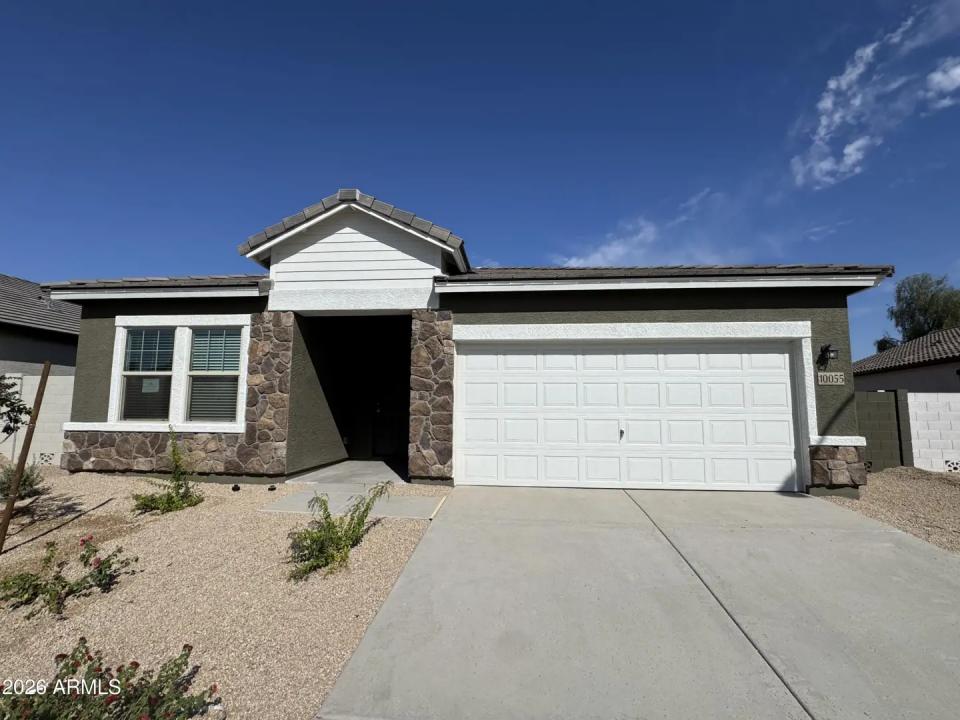 Real Estate Picture 1